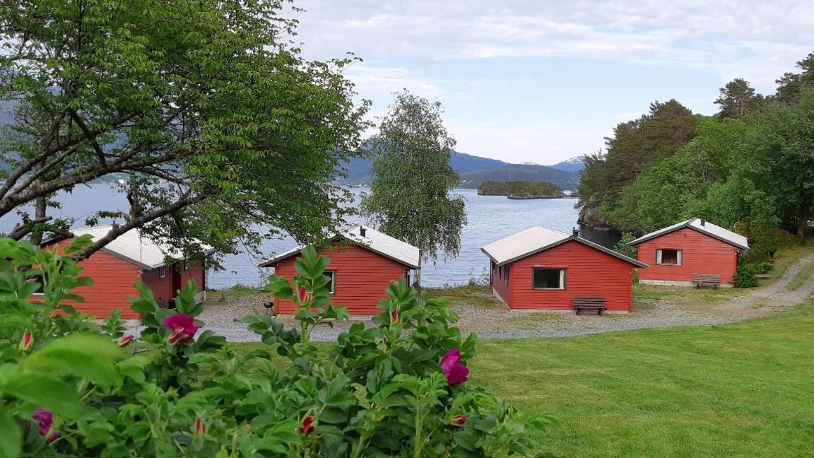 Teigen Leirstad, Feriehus Og Hytter Eikefjord Εξωτερικό φωτογραφία