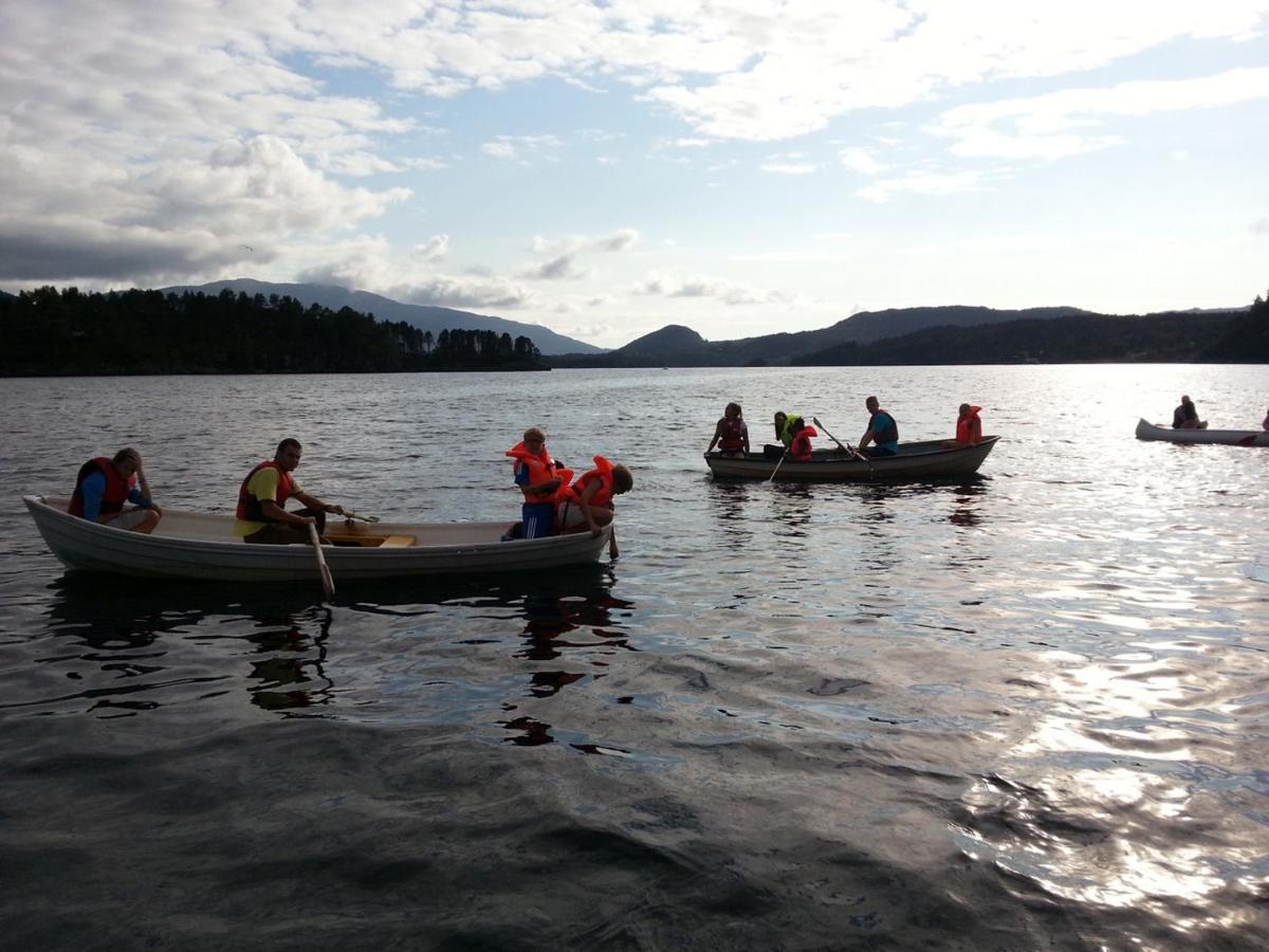 Teigen Leirstad, Feriehus Og Hytter Eikefjord Εξωτερικό φωτογραφία